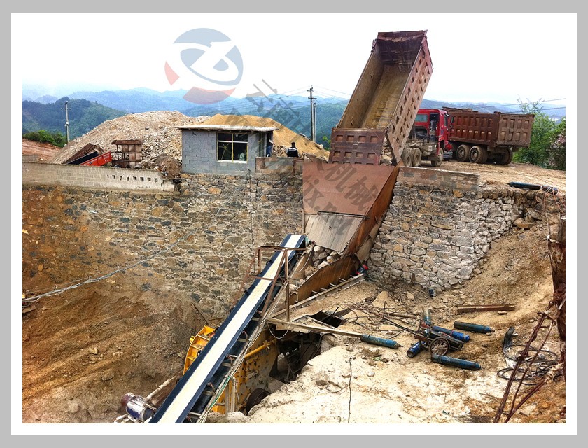 貴陽(yáng)日產(chǎn)2000噸二合一破碎機(jī)現(xiàn)場(chǎng)